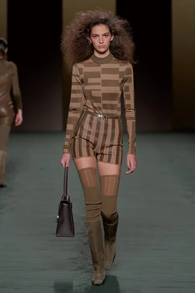 Look 41
